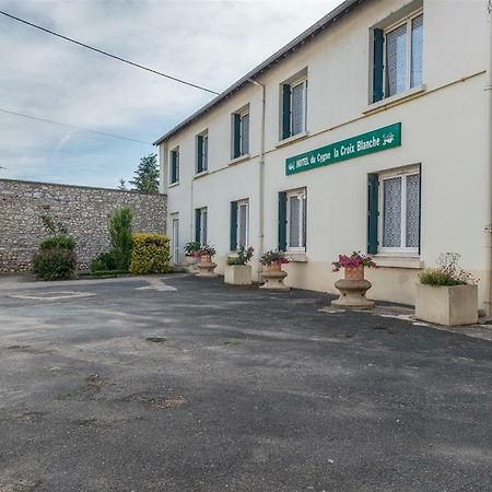 Hotel Du Cygne De La Croix Blanche Lailly-en-Val Exterior photo